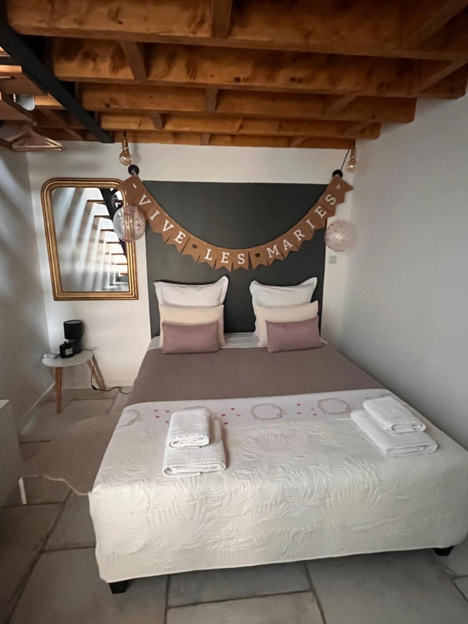 Le Nid D'Isa Bed & Breakfast Hautvillers Bagian luar foto